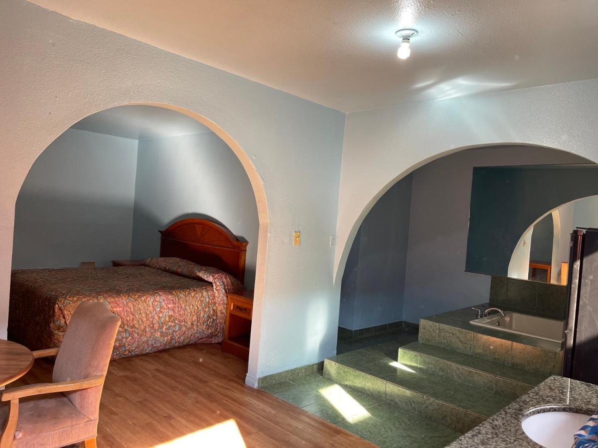 Full Moon Inn Huntington Park Zewnętrze zdjęcie